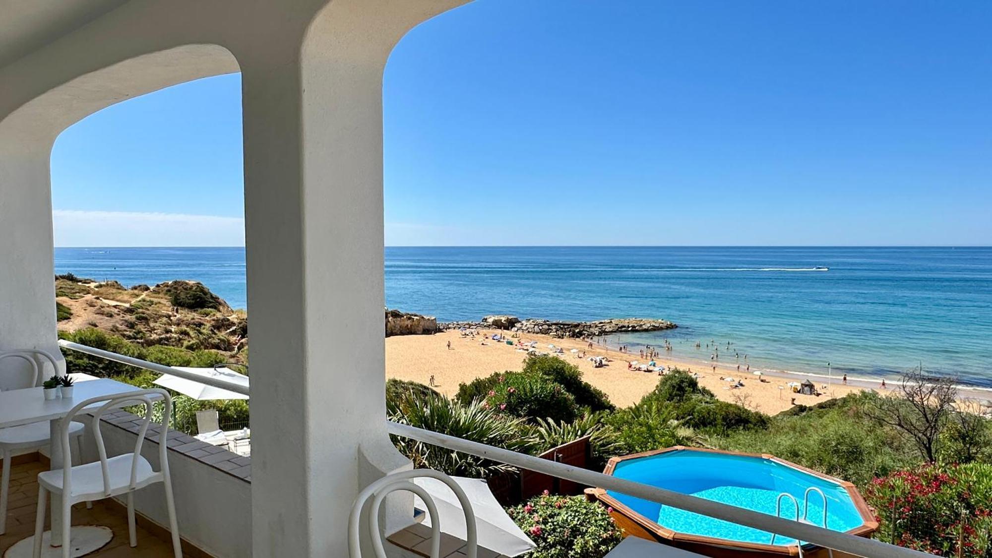 Villa - Beach Front